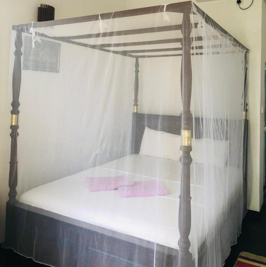 Screwpine Beach Villa 디크웰라 외부 사진